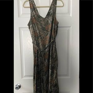 A New Day dress, size M, olive green print, tie waist. Maxi length